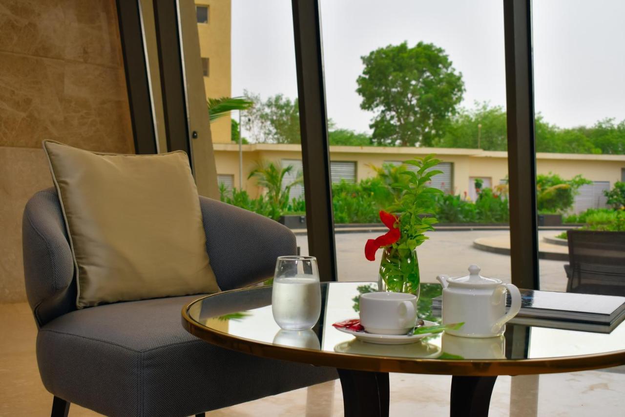 Bravia Hotel Niamey Exteriör bild