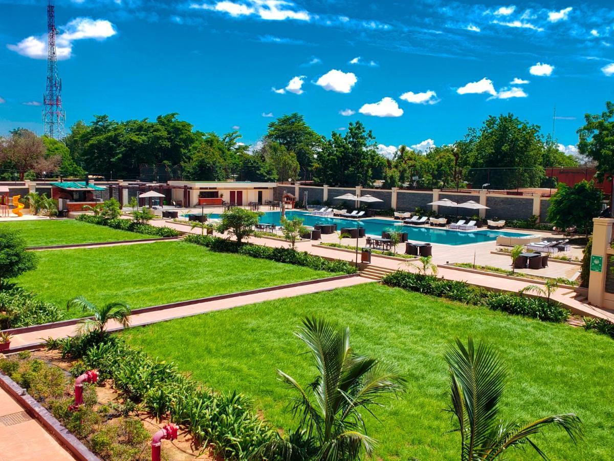 Bravia Hotel Niamey Exteriör bild